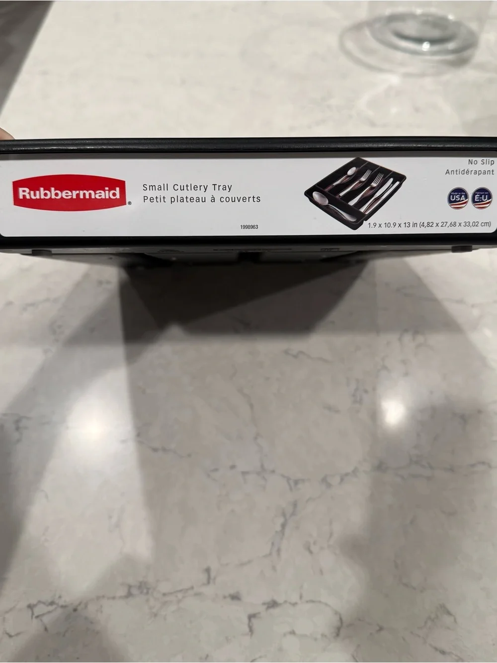 Rubbermaid No-Slip Silverware Cutlery Tray Organizer, Black with Gray Base